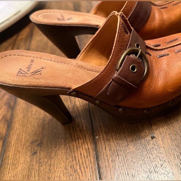 Slip on clog heels. Size 7.5 Great look and style. Brown. Platform style. - Picture 2 of 13